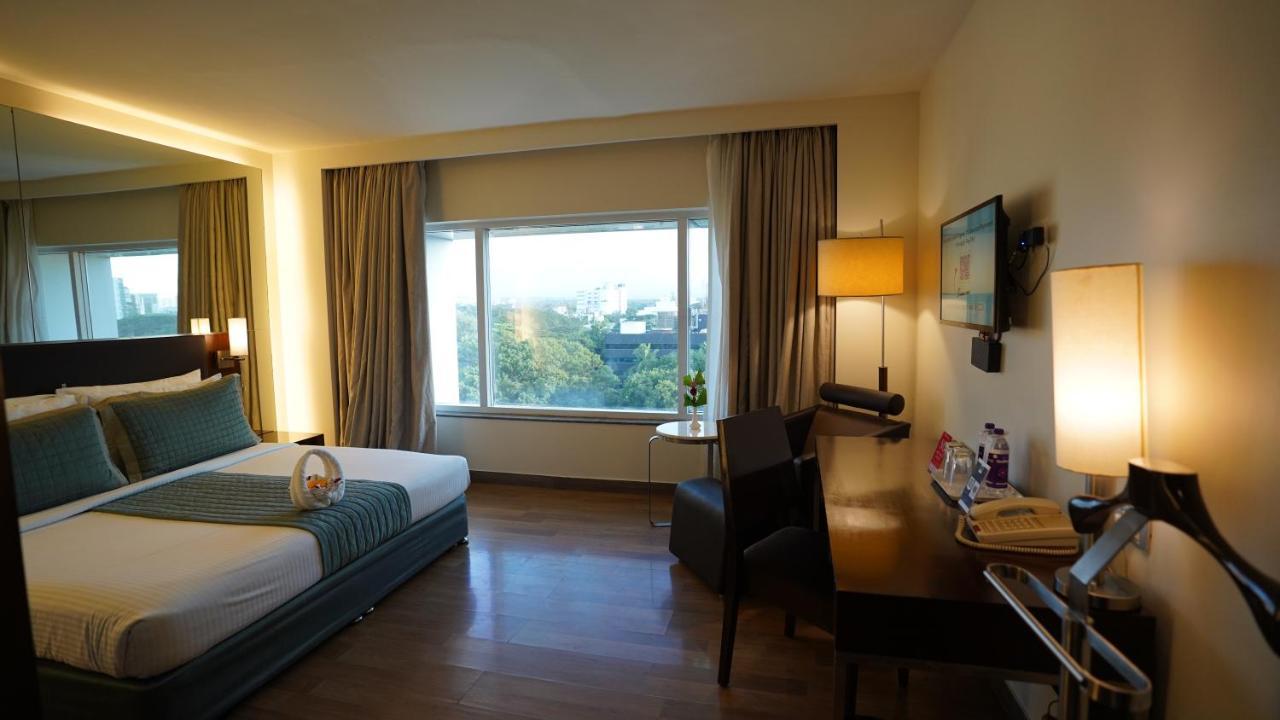 St Laurn Koregaon Park بونة المظهر الخارجي الصورة