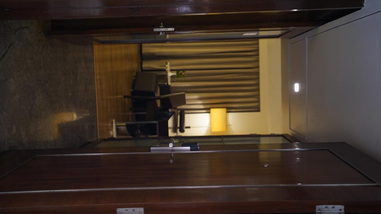 St Laurn Koregaon Park بونة المظهر الخارجي الصورة