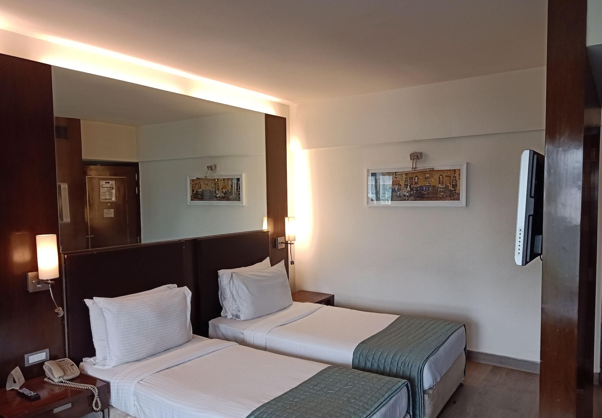 St Laurn Koregaon Park بونة المظهر الخارجي الصورة